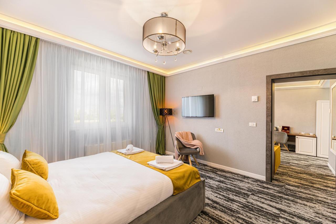 Stejarii Resort Ineu  Luaran gambar